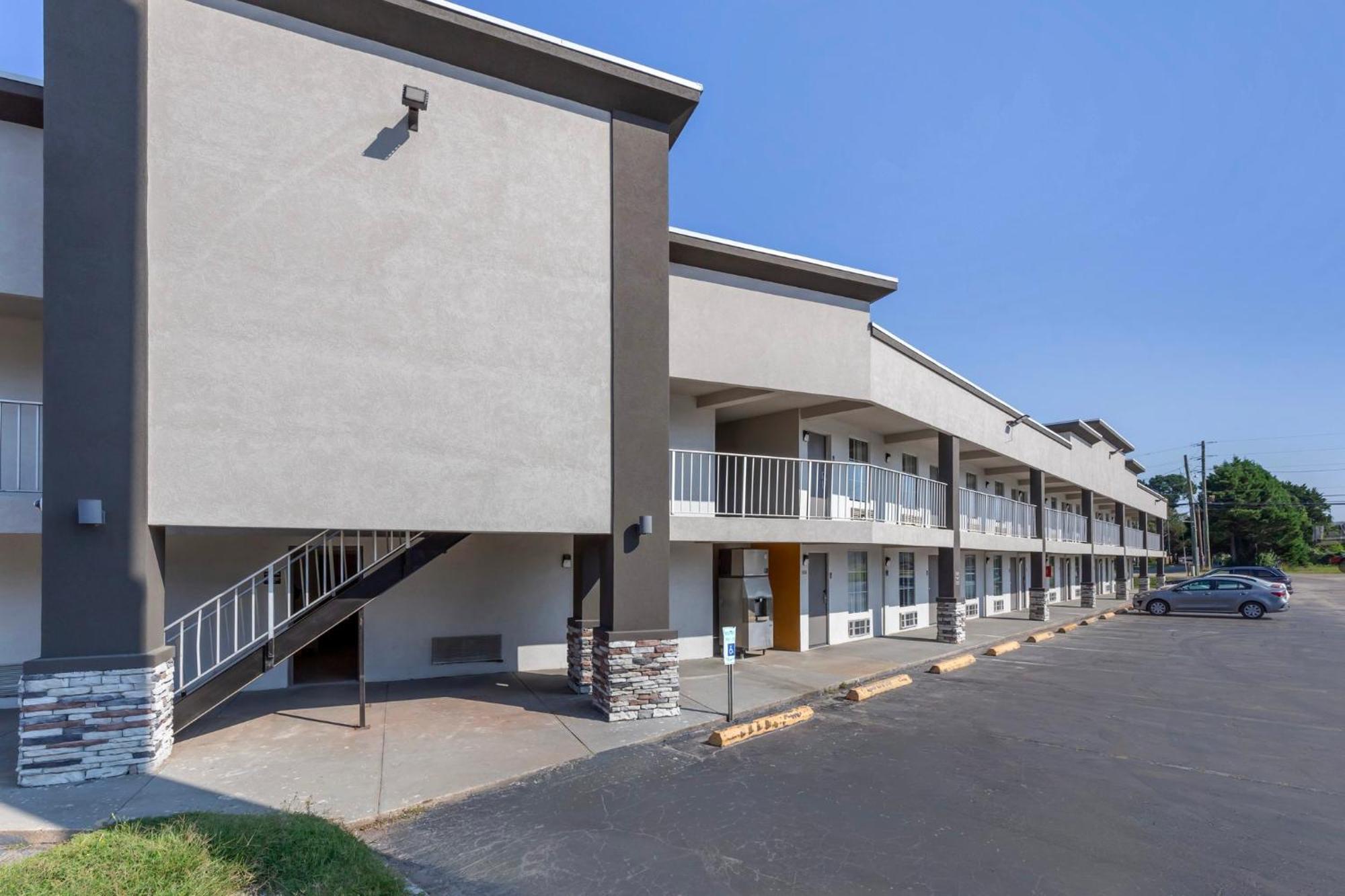 Red Roof Inn Dunn Esterno foto